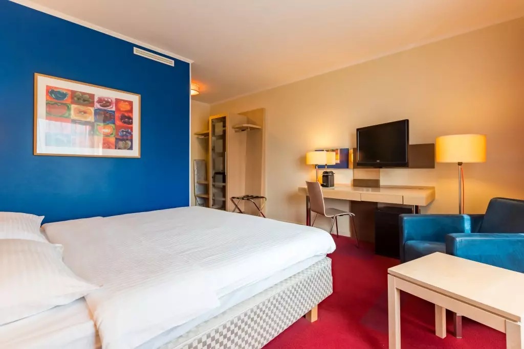 هتل کازموس پولکوسکایا سنت پترزبورگ